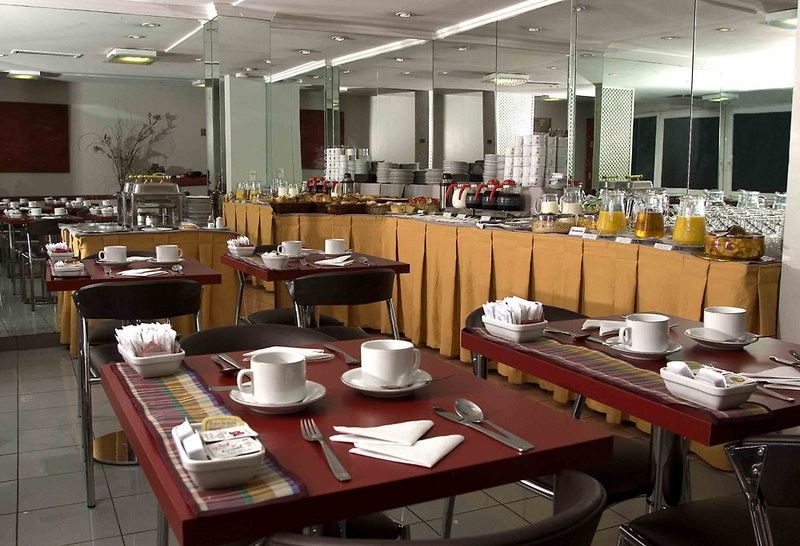 圣马丁广场套房酒店 布宜诺斯艾利斯 外观 照片